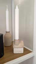 Lysestage som hus, beige
