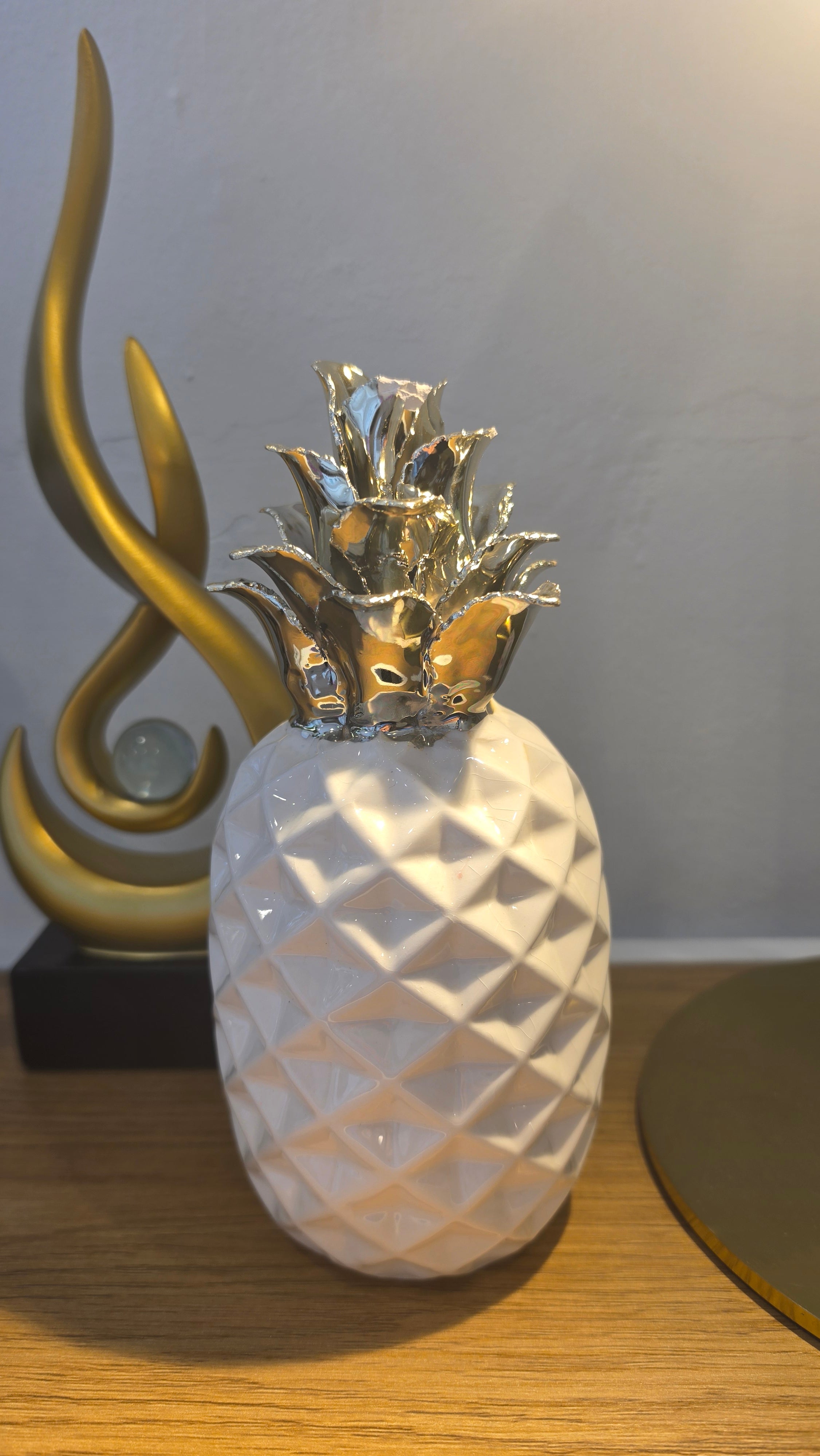 Decor, porcelæns annanas m/guld top
