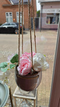 Hænge potte m/rose dekoration. Beige med natur snor