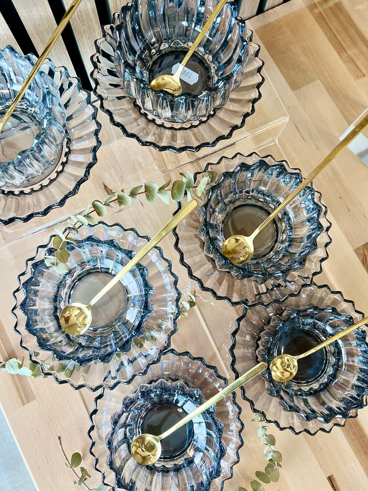 Glas skål med underkop