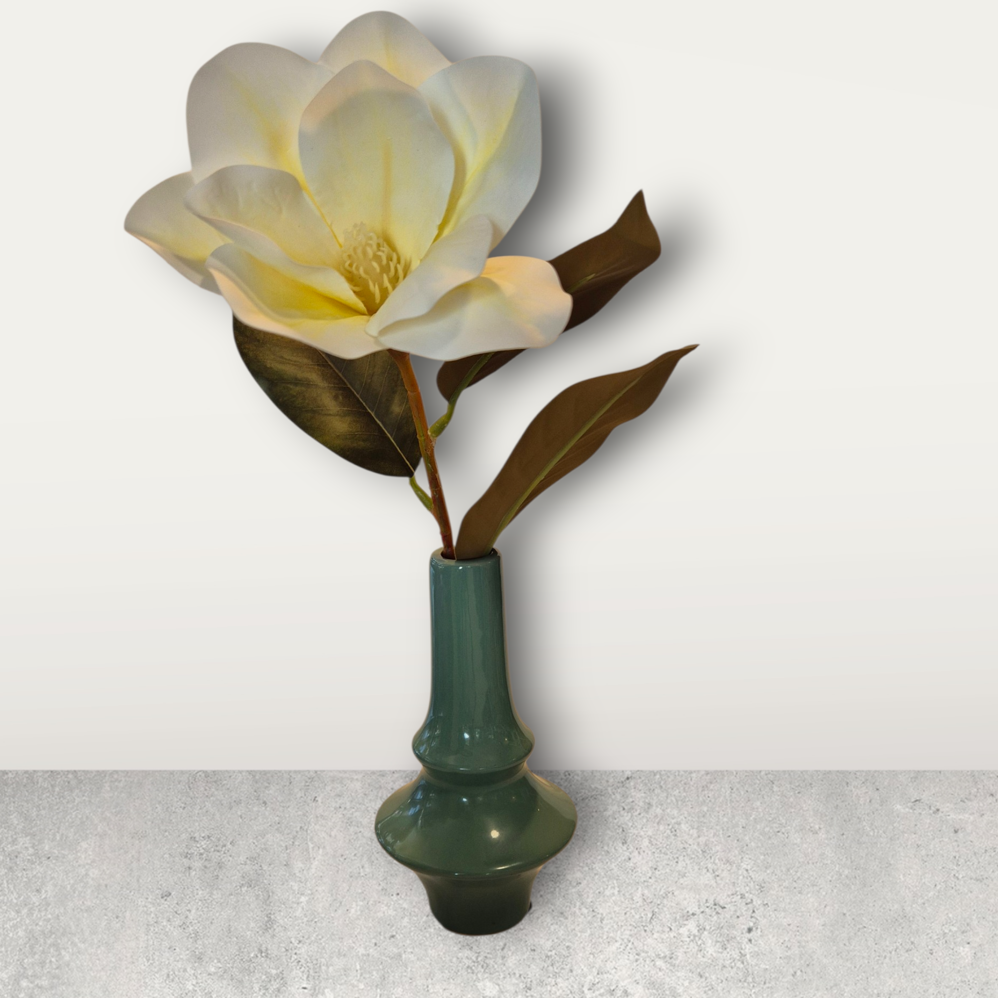 Grøn slank vase m/blomst