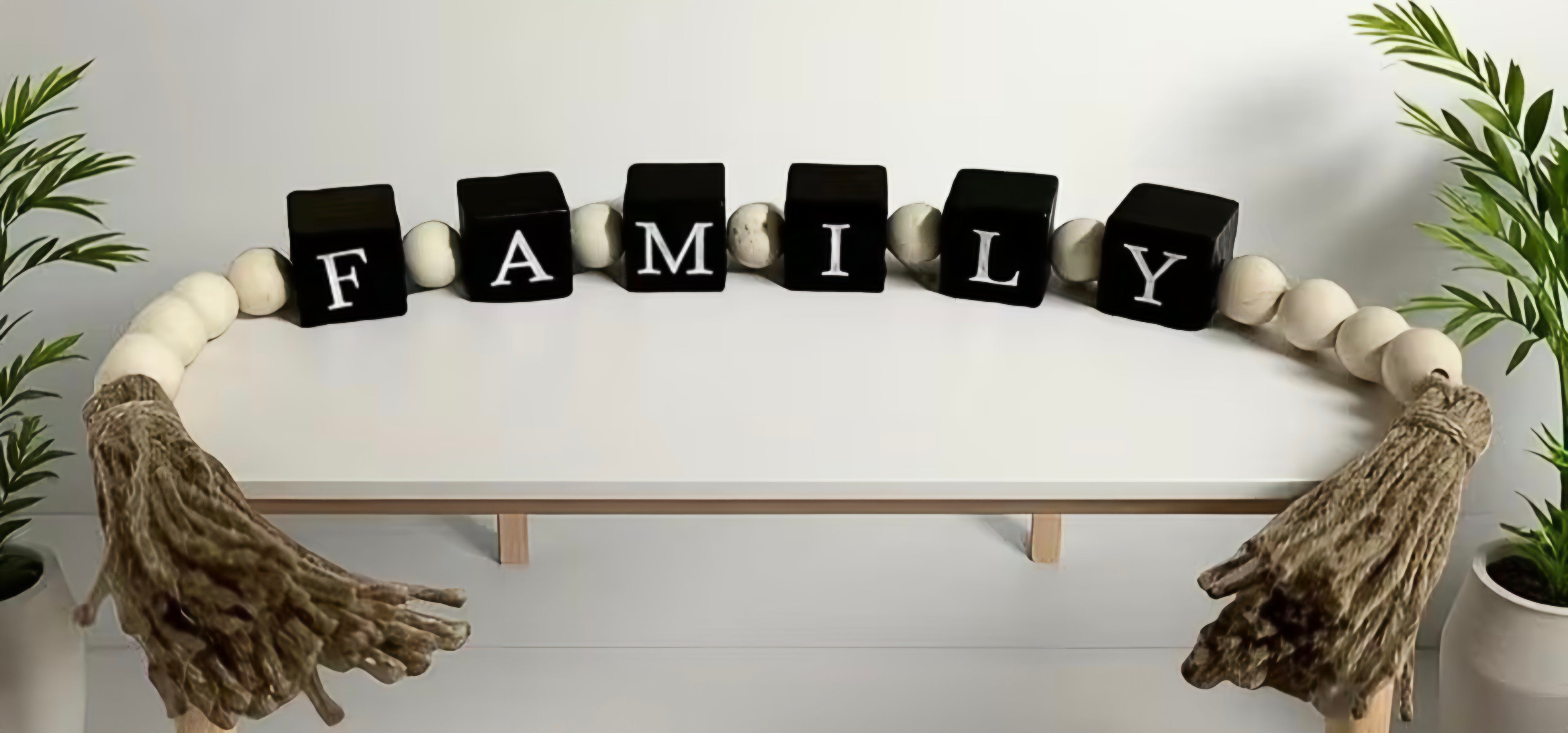 Decor snor "Family" sort