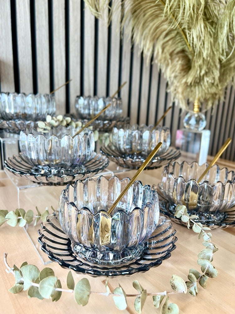 Glas skål med underkop