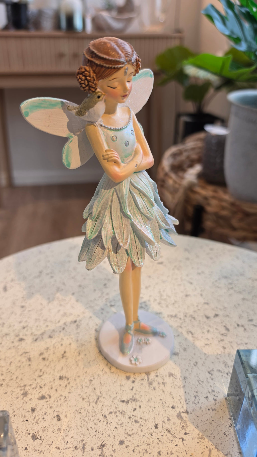 Fe, figur, m/fugl. Grønlig