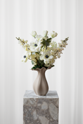 Kunstig blomst stilk. Pris pr. stk. 50 kr.