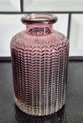 Lille lilla glas vase m/mønster